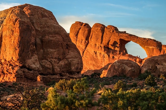 Best Hikes IN Arches National Park 