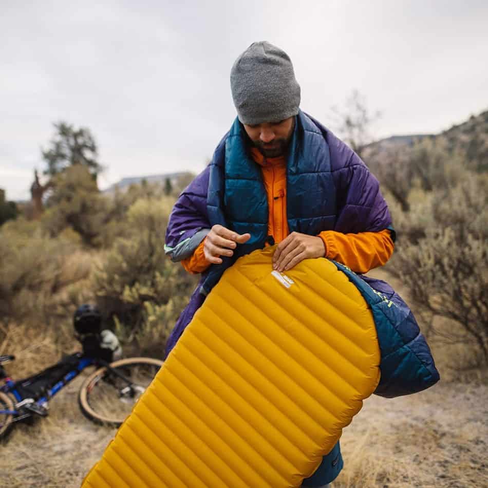 quick rest self inflating camp pad