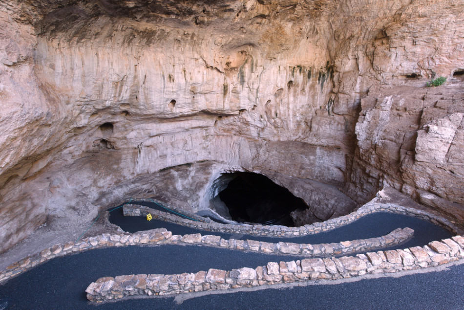 things to do in carlsbad caverns