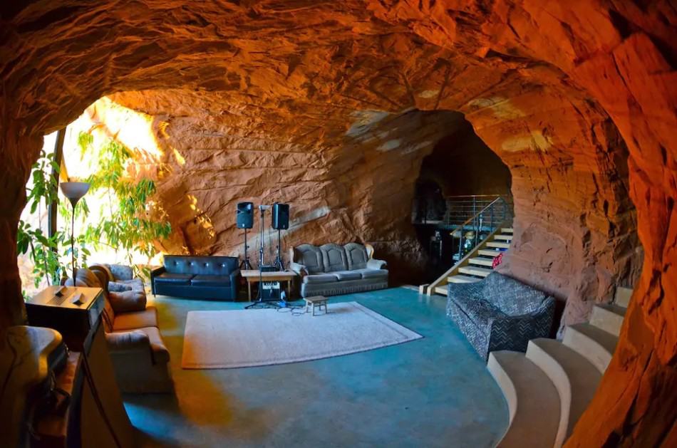 Best Airbnb in Utah - a cave by Escalante!