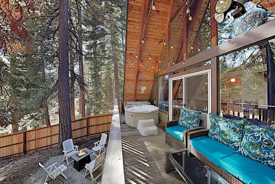 lake tahoe airbnb with hot tub