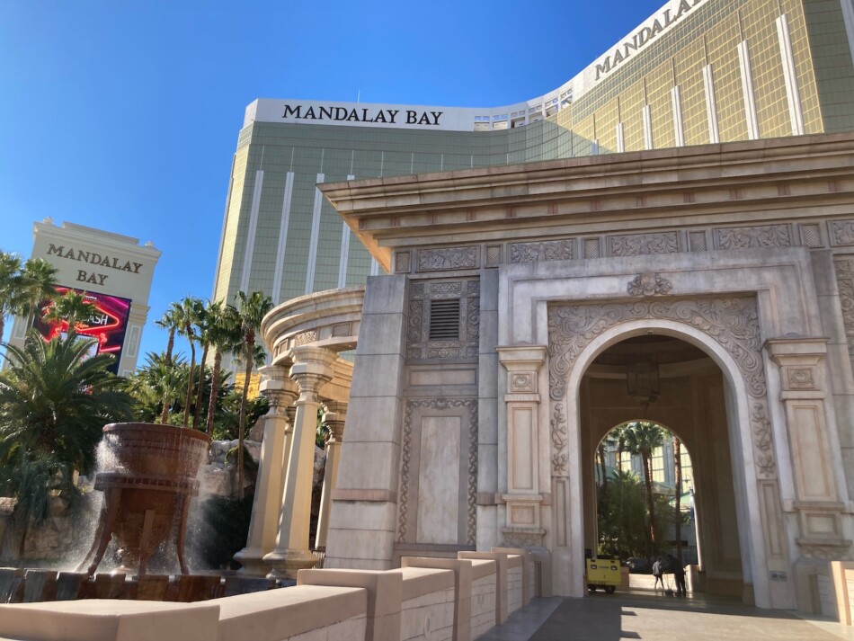 mandalay bay all inclusive resort in las vegas