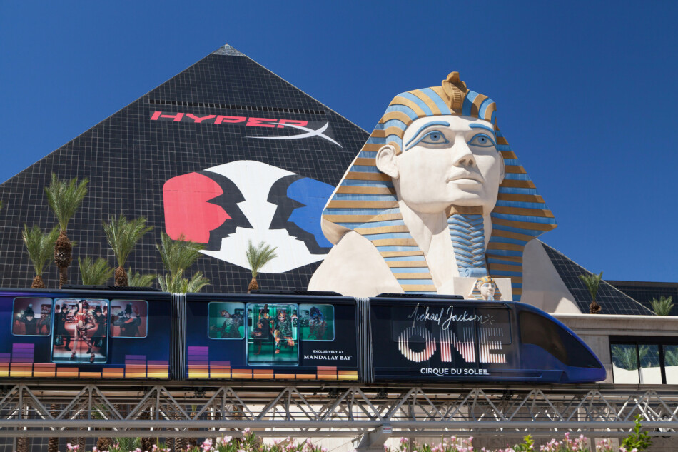 monorail free stuff to do in vegas